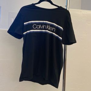 Men’s Calvin Klein black shirt sleeve T shirt - Size Medium